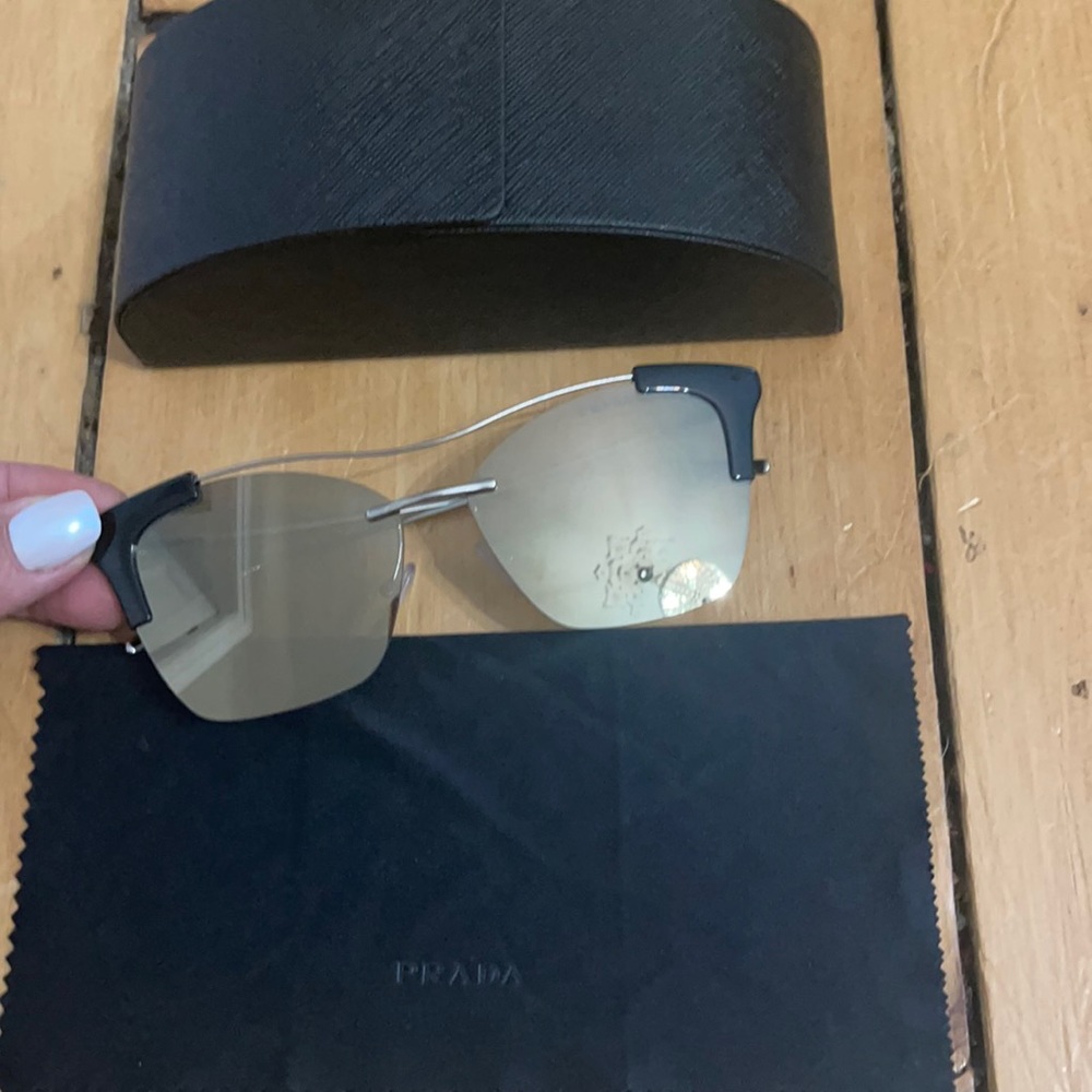 🌟PRADA🌟 sunglasses